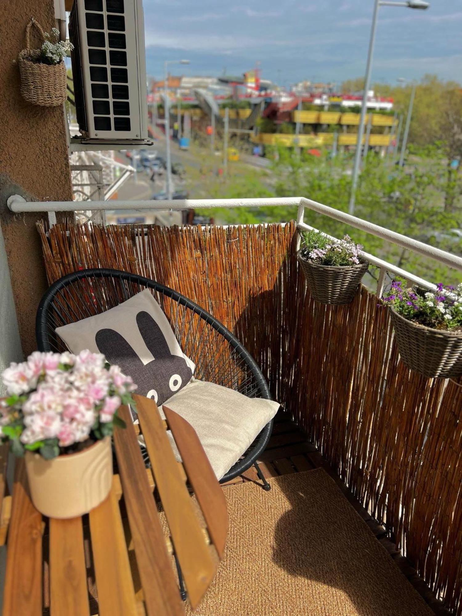 West Budapest Apartman Esterno foto