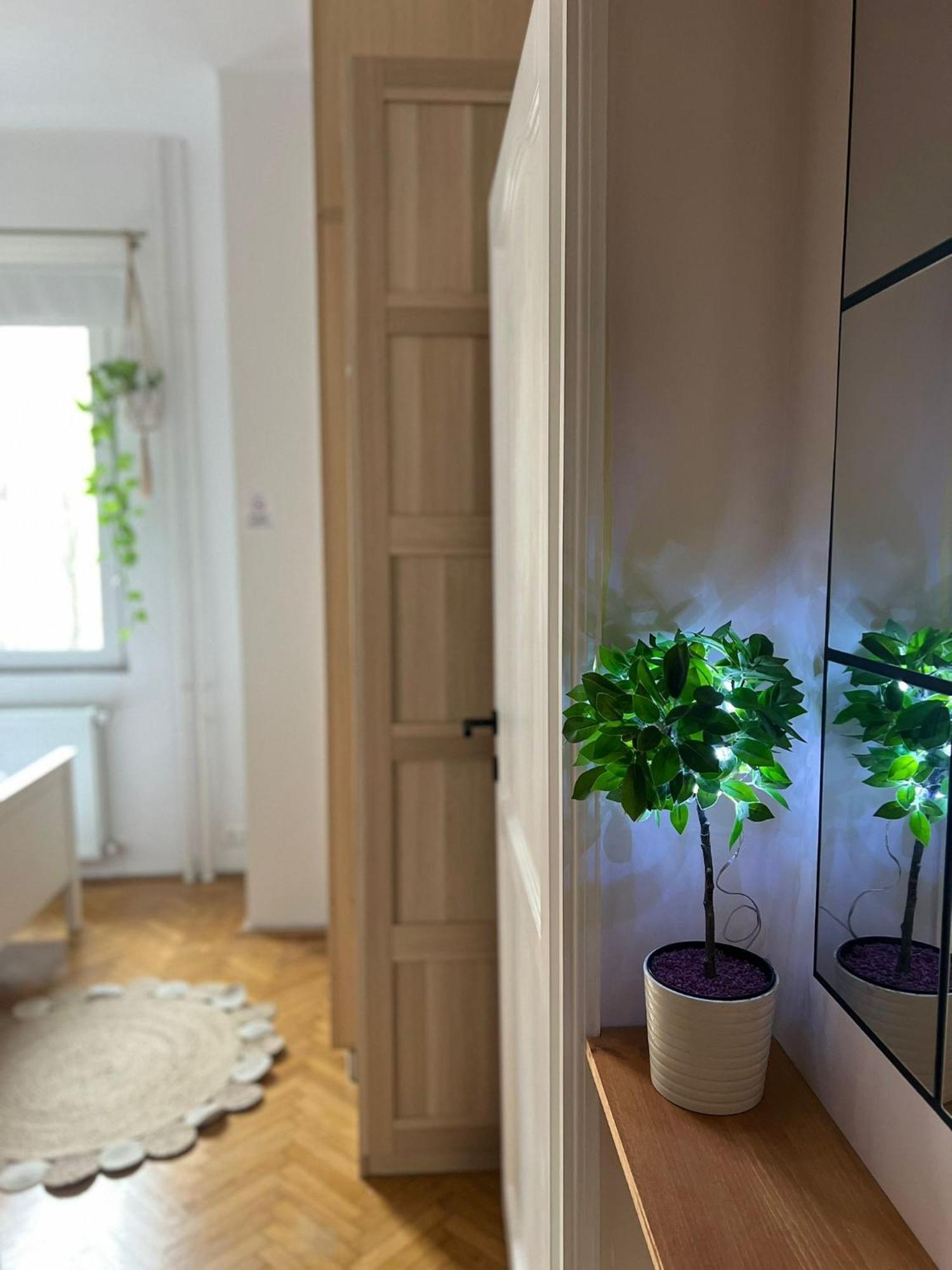 West Budapest Apartman Esterno foto